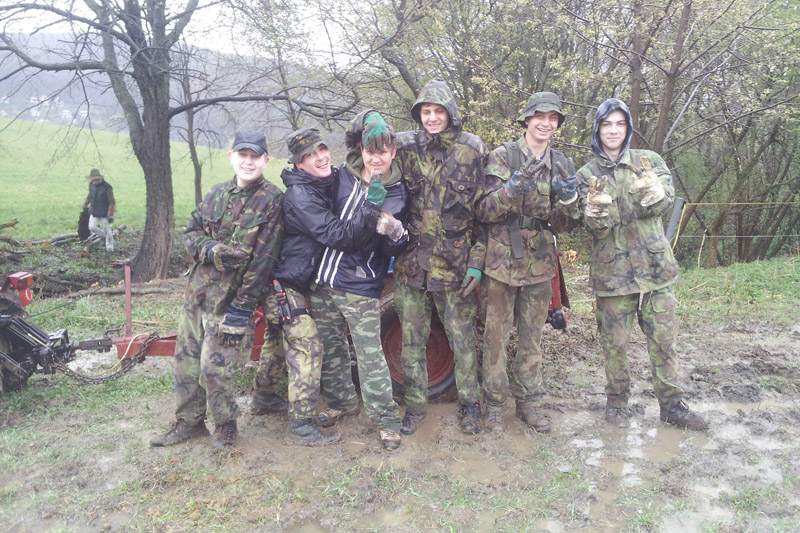 Skautský dobrý skutek - úklid prameniště jaroslavického potoka